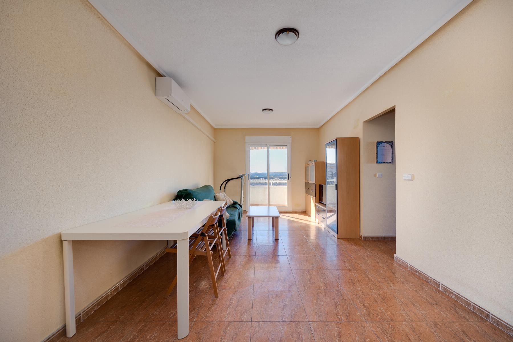 2 Bed, 1 Bath, ApartmentFor Sale, Torrevieja, Alicante