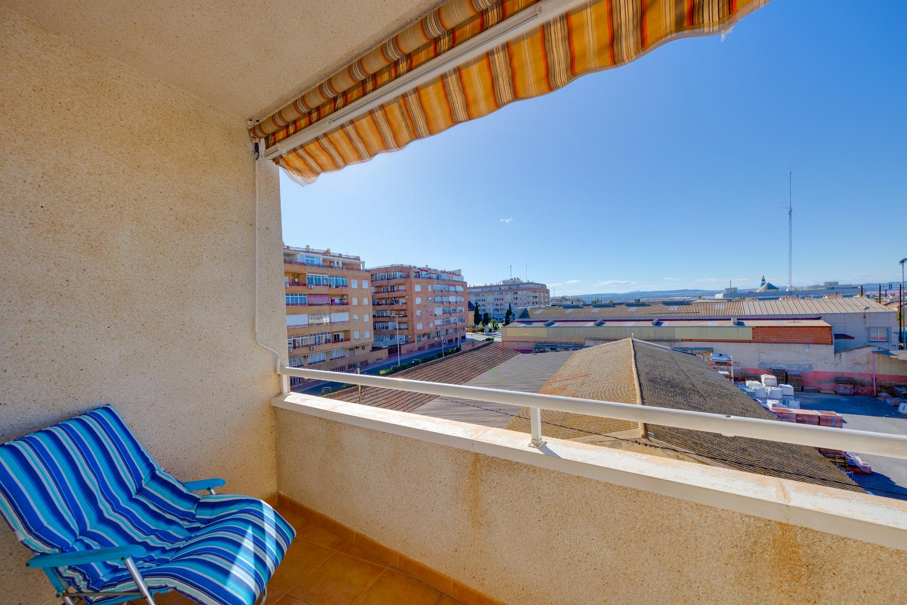 2 Bed, 1 Bath, ApartmentFor Sale, Torrevieja, Alicante