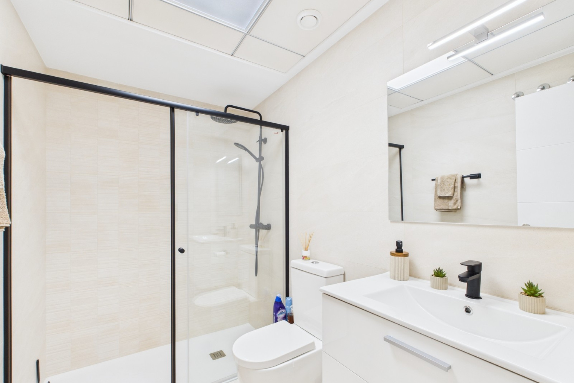 2 Bed, 2 Bath, ApartmentFor Sale, San Javier, Murcia