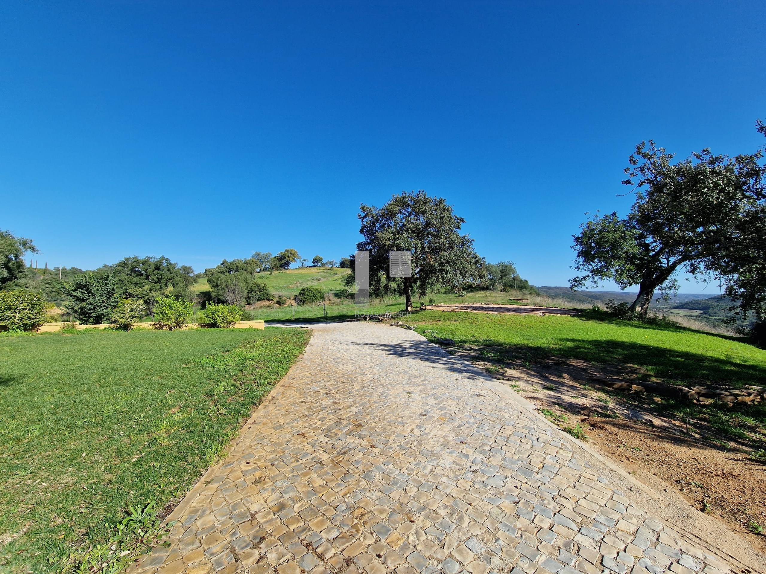 3 Bed, 2 Bath, HouseFor Sale, Tavira, Faro, 8800