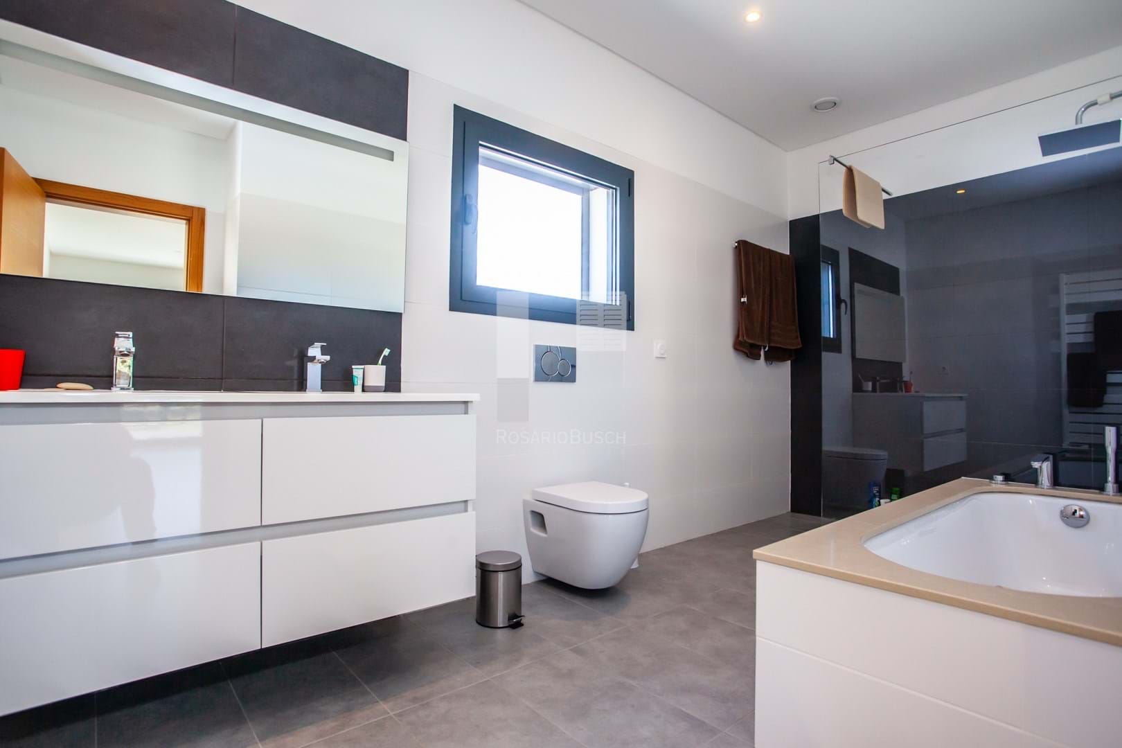 4 Bed, 7 Bath, HouseFor Sale, Loulé, Faro