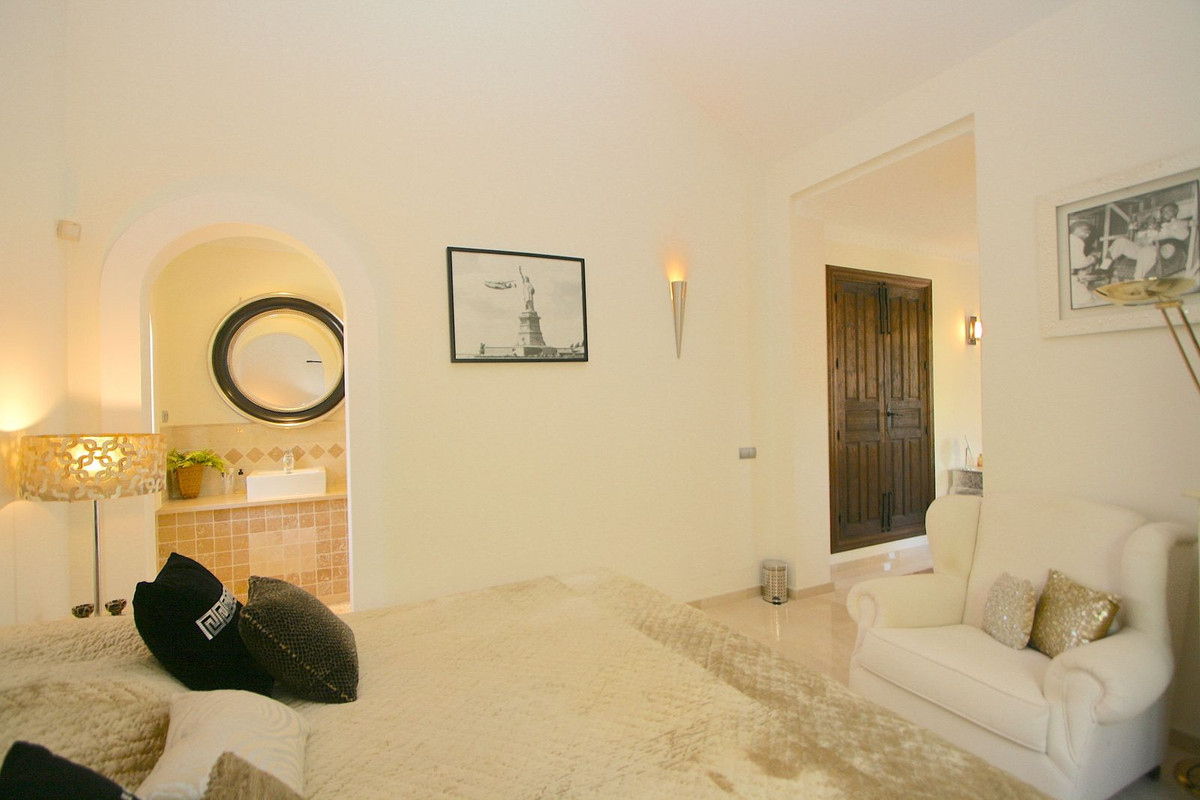 5 Bed, 4 Bath, HouseFor Sale, Mijas, Malaga