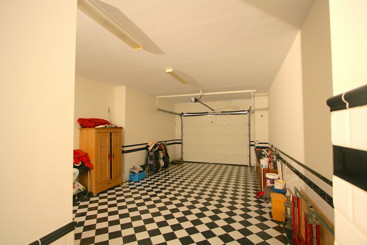 5 Bed, 4 Bath, HouseFor Sale, Mijas, Malaga