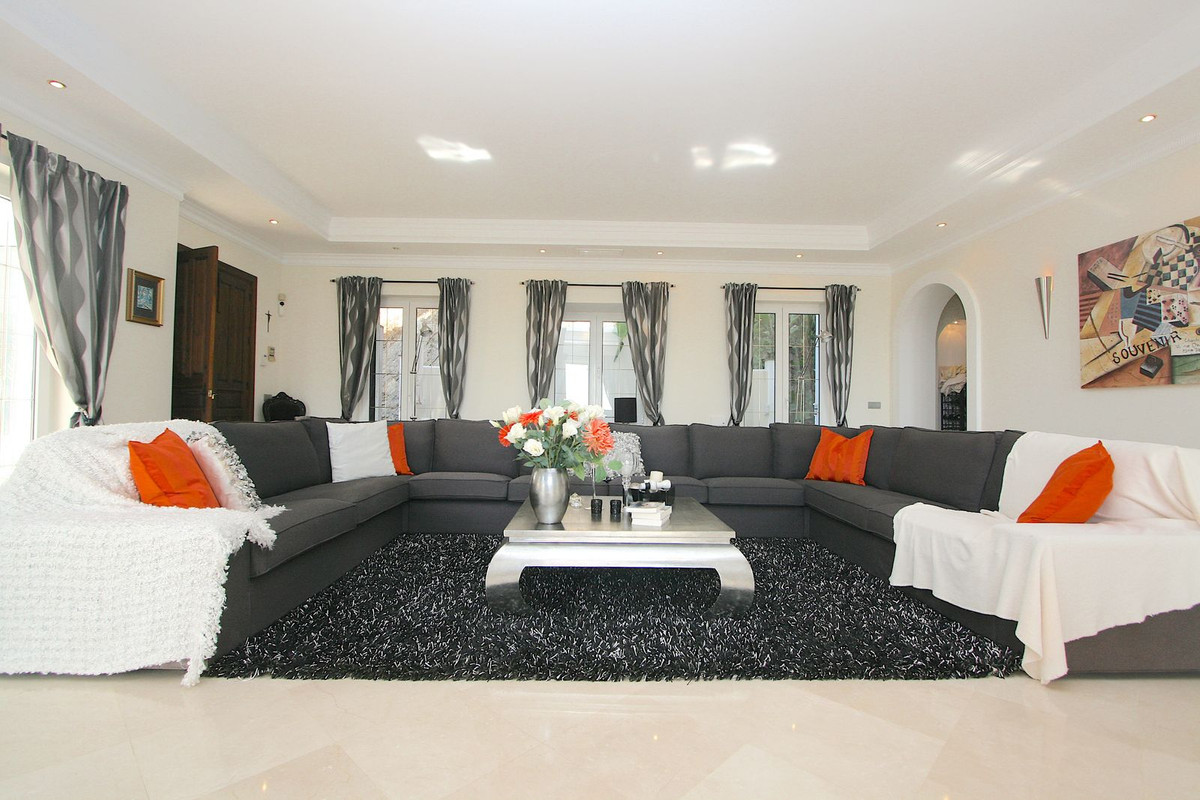 5 Bed, 4 Bath, HouseFor Sale, Mijas, Malaga