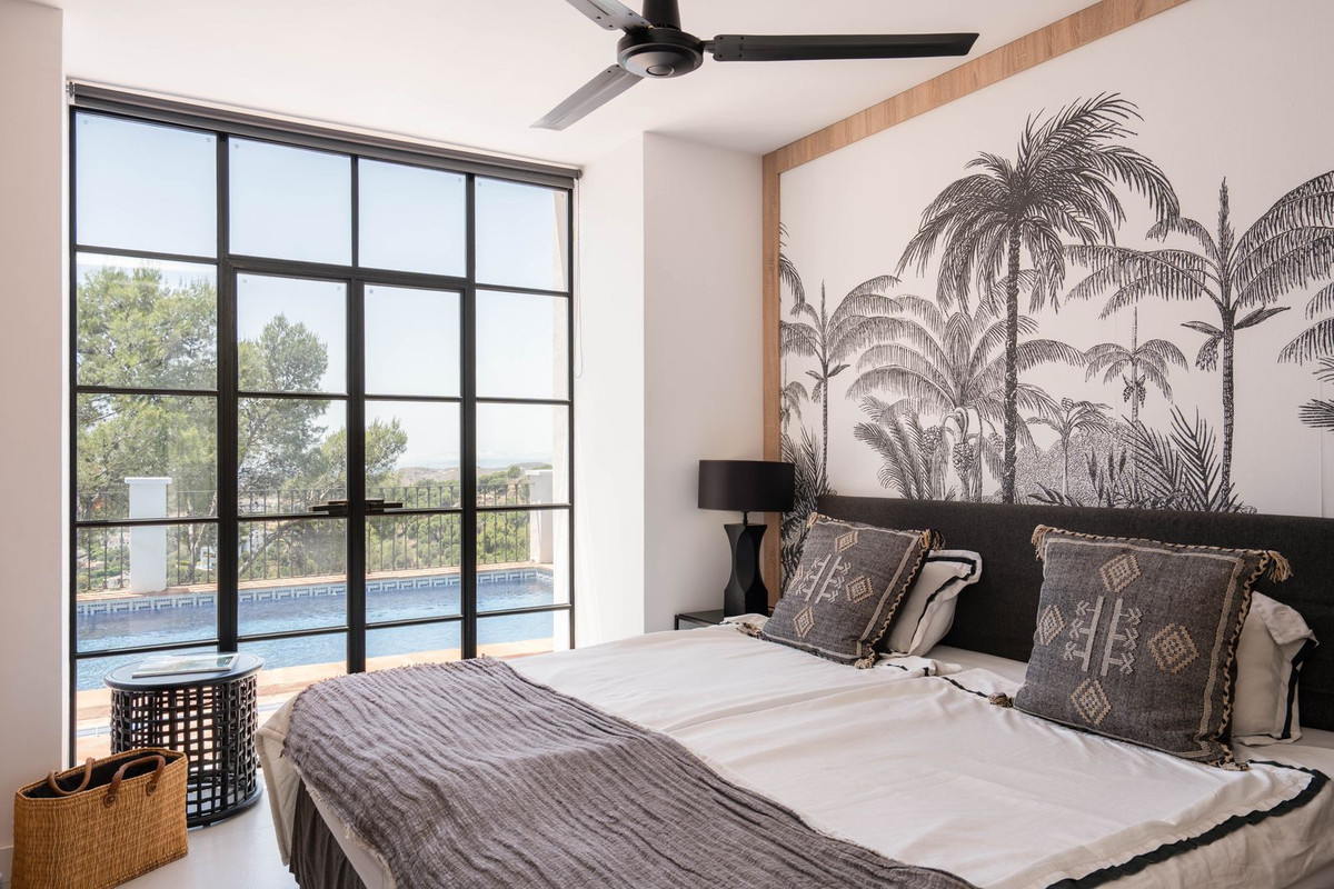 4 Bed, 4 Bath, HouseFor Sale, Benahavis, Malaga