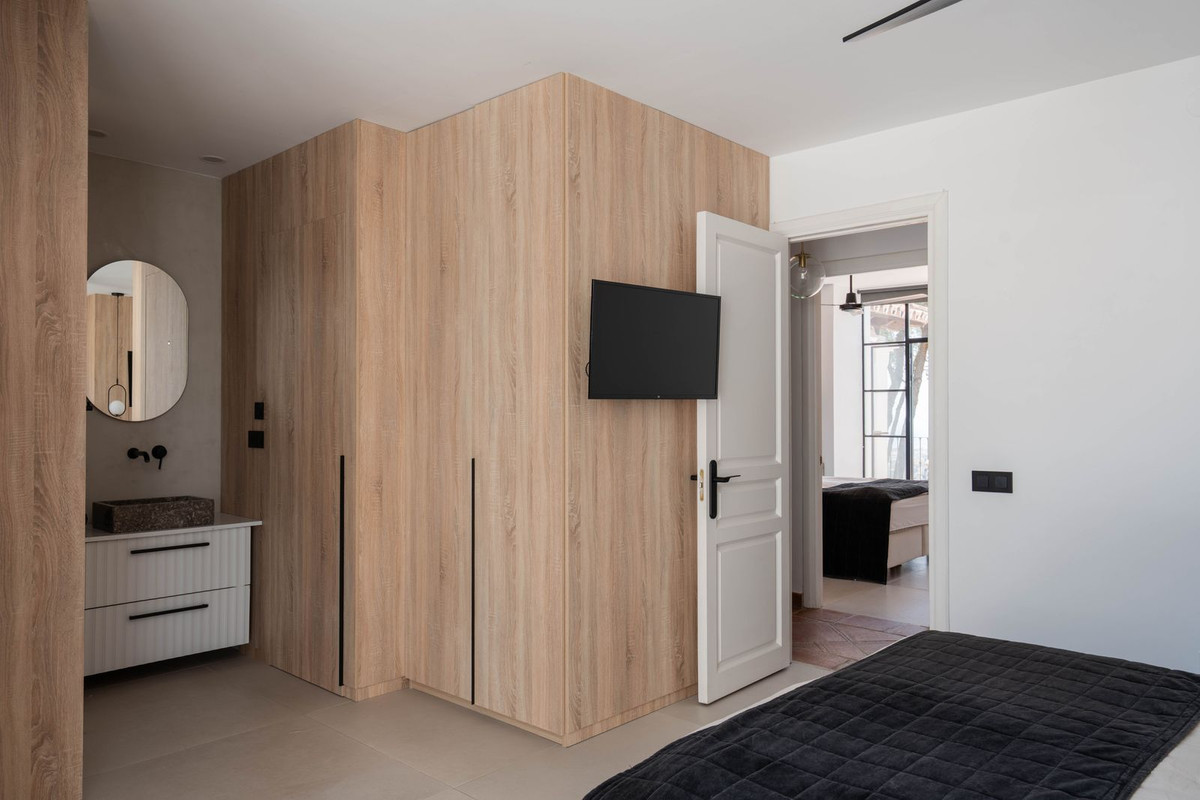 4 Bed, 4 Bath, HouseFor Sale, Benahavis, Malaga