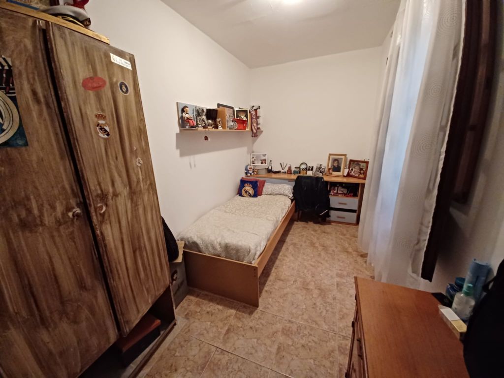 6 Bed, 1 Bath, HouseFor Sale, Oliva, Valencia, 46780