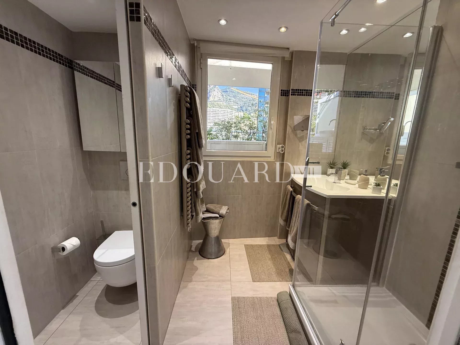 2 Bed, 1 Bath, ApartmentFor Sale, Beausoleil, Alpes-Maritimes