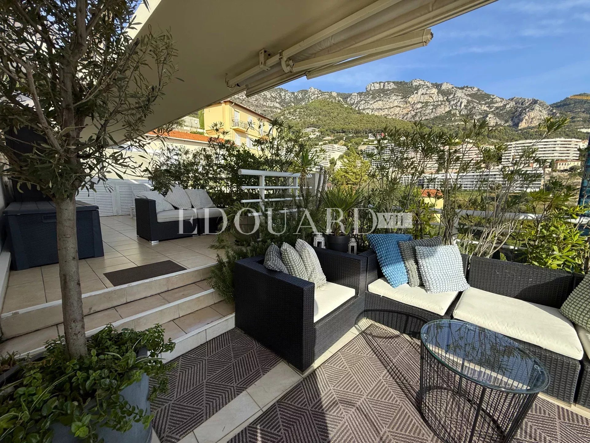 2 Bed, 1 Bath, ApartmentFor Sale, Beausoleil, Alpes-Maritimes
