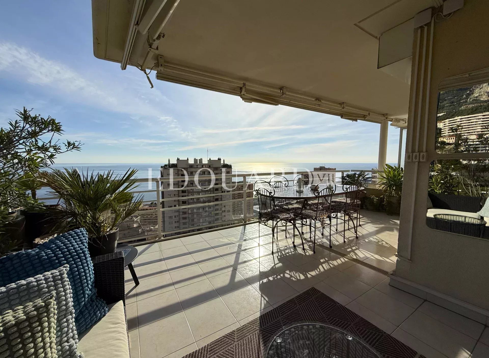 2 Bed, 1 Bath, ApartmentFor Sale, Beausoleil, Alpes-Maritimes