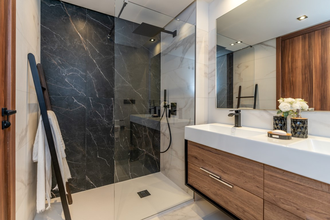 Commercial Property, For Sale