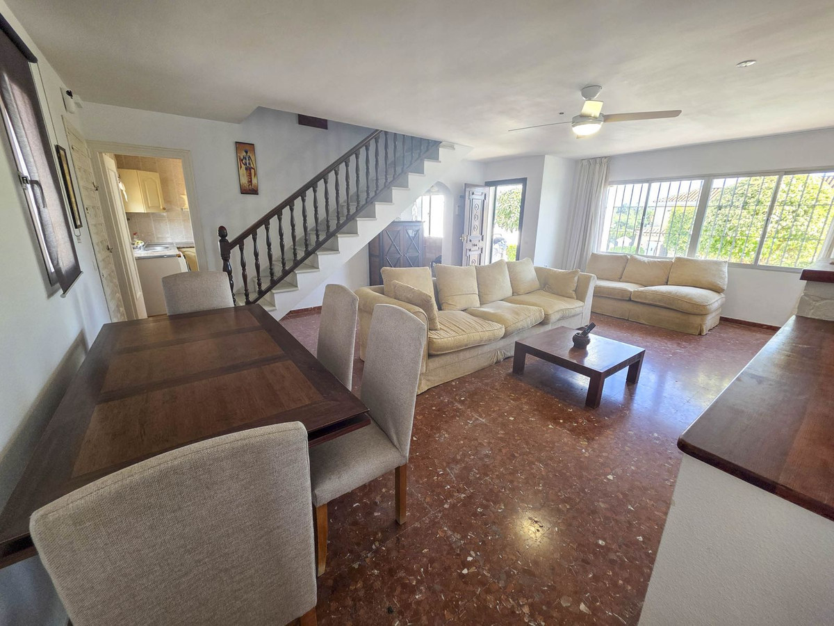 3 Bed, 2 Bath, HouseFor Sale, Estepona, Malaga