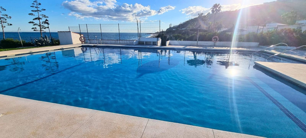 1 Bed, 1 Bath, HouseFor Sale, Punta Chullera, Malaga