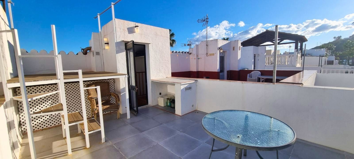 1 Bed, 1 Bath, HouseFor Sale, Punta Chullera, Malaga