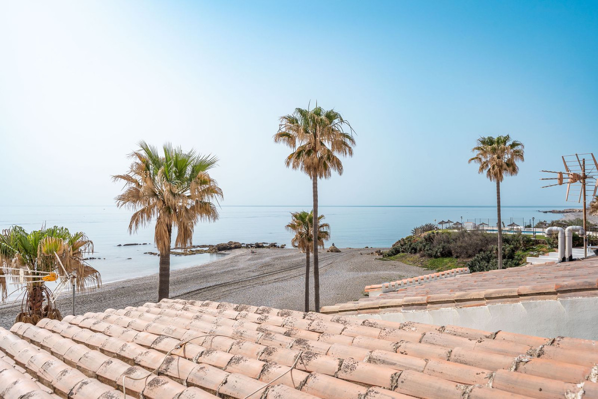 1 Bed, 1 Bath, HouseFor Sale, Punta Chullera, Malaga