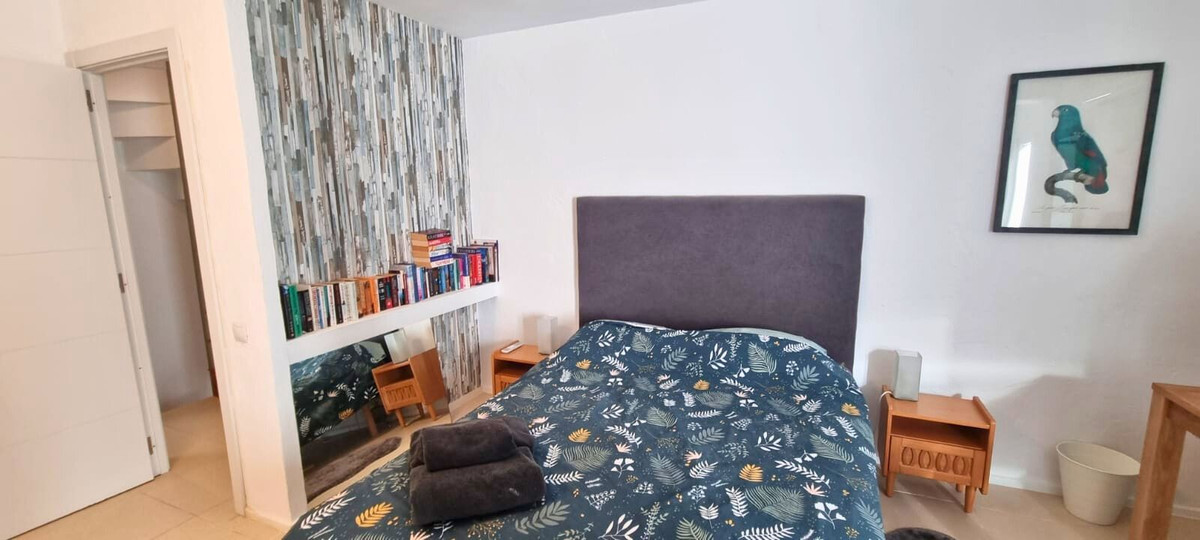 1 Bed, 1 Bath, HouseFor Sale, Punta Chullera, Malaga