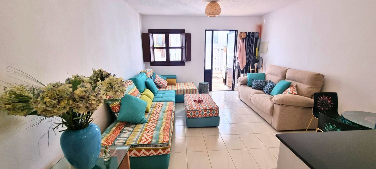 1 Bed, 1 Bath, HouseFor Sale, Punta Chullera, Malaga