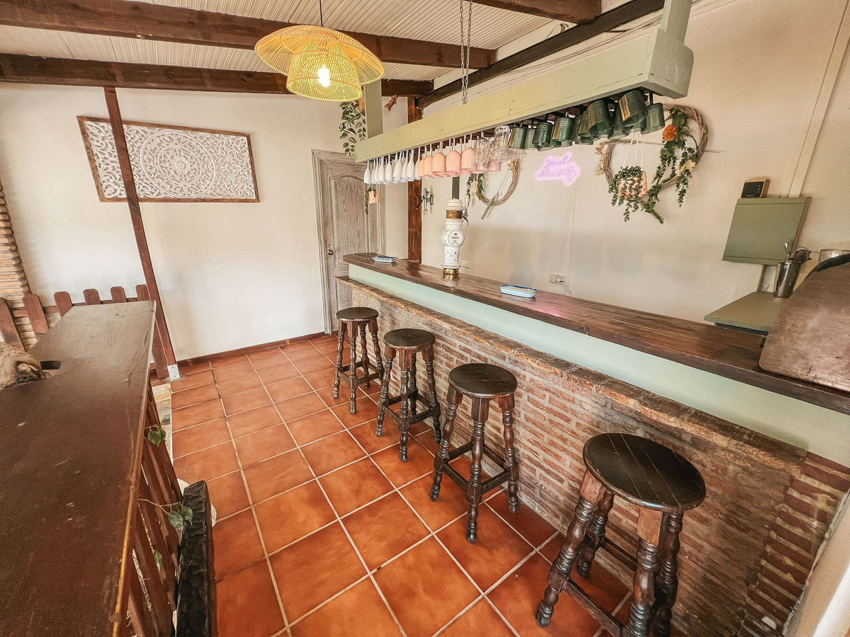 5 Bed, 5 Bath, HouseFor Sale, Marbella, Malaga