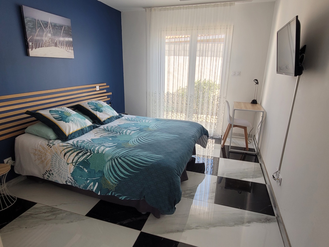 3 Bed, 1 Bath, HouseFor Sale, Autignac, Herault, Languedoc-Roussillon, 34480