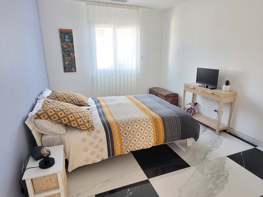 3 Bed, 1 Bath, HouseFor Sale, Autignac, Herault, Languedoc-Roussillon, 34480