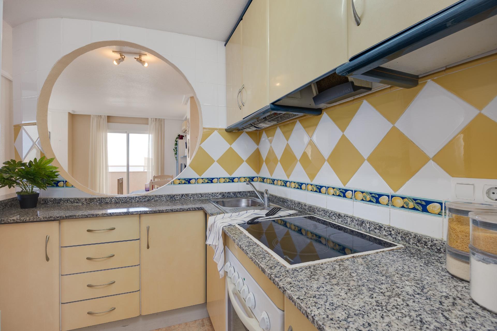 3 Bed, 2 Bath, ApartmentFor Sale, Torrevieja, Alicante