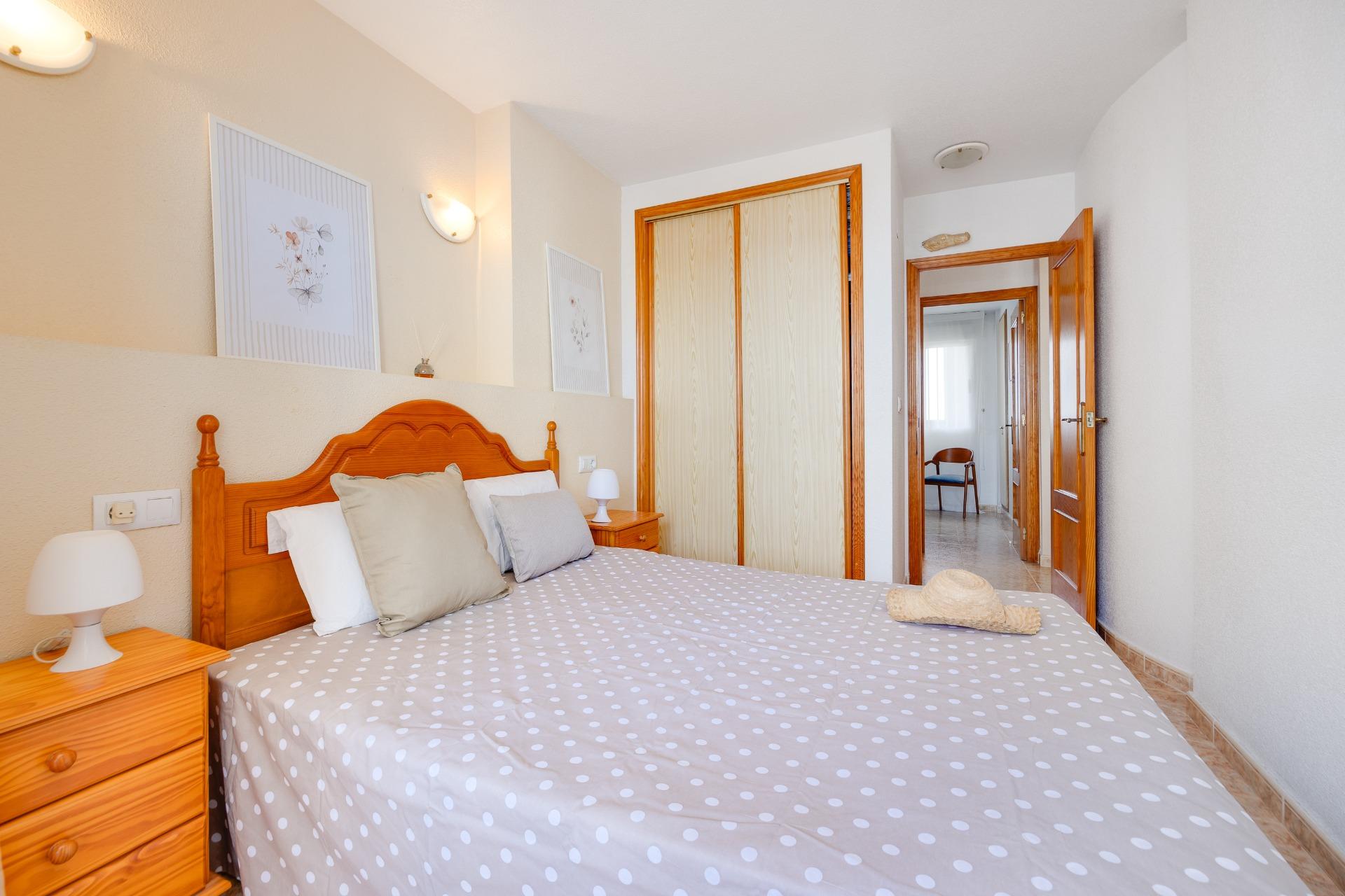 3 Bed, 2 Bath, ApartmentFor Sale, Torrevieja, Alicante