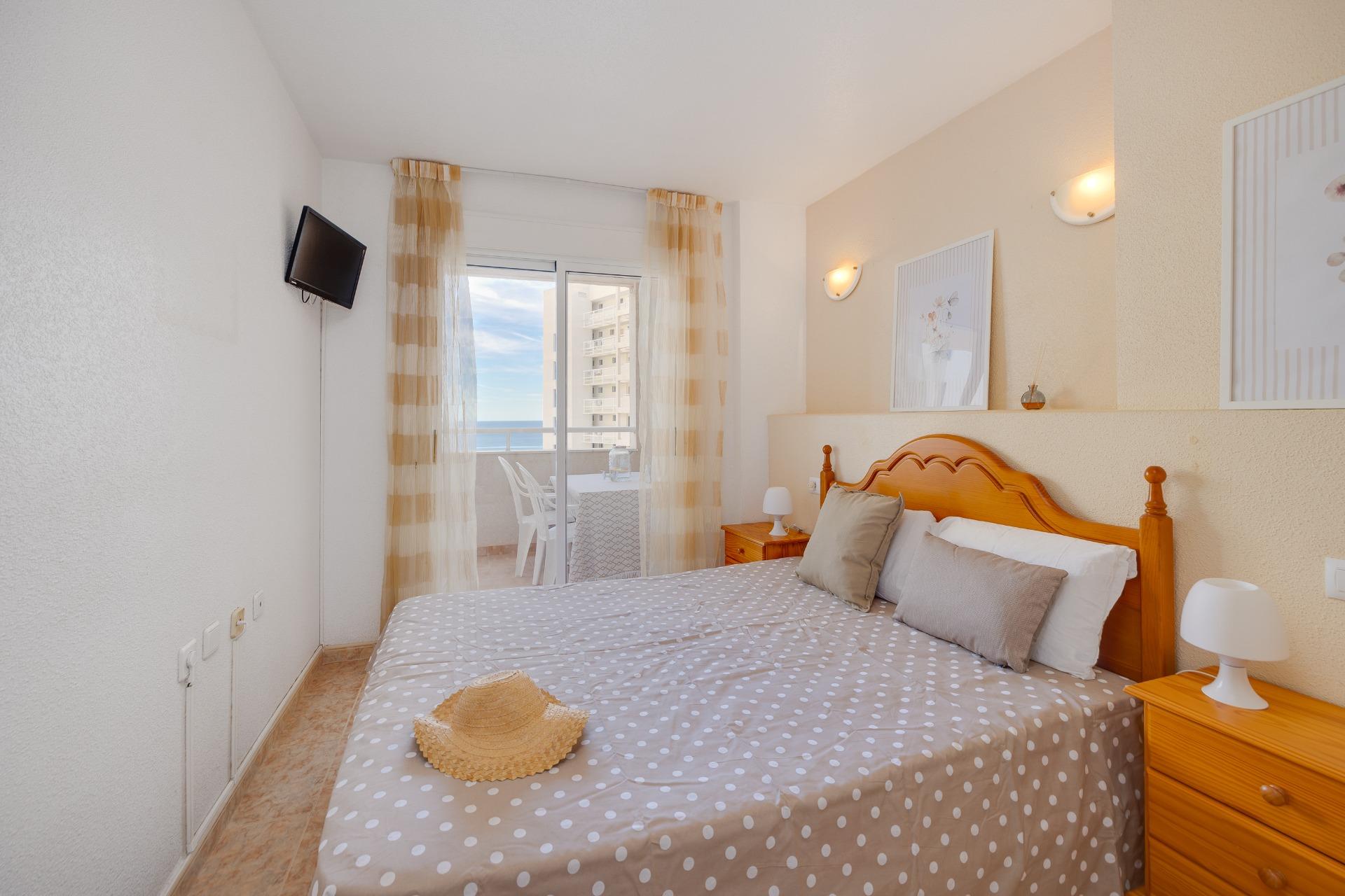 3 Bed, 2 Bath, ApartmentFor Sale, Torrevieja, Alicante