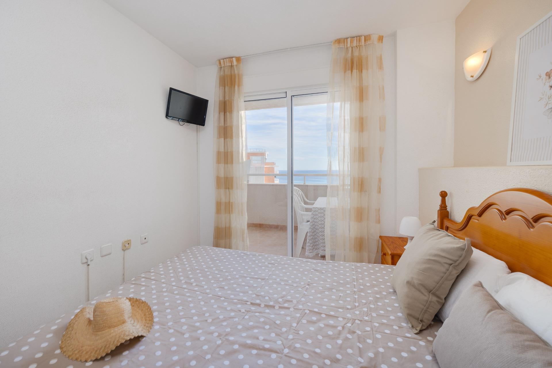 3 Bed, 2 Bath, ApartmentFor Sale, Torrevieja, Alicante