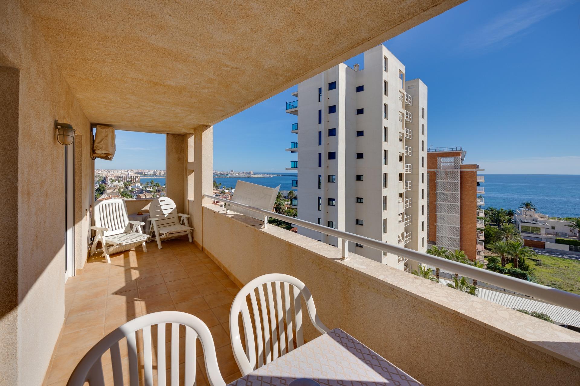 3 Bed, 2 Bath, ApartmentFor Sale, Torrevieja, Alicante