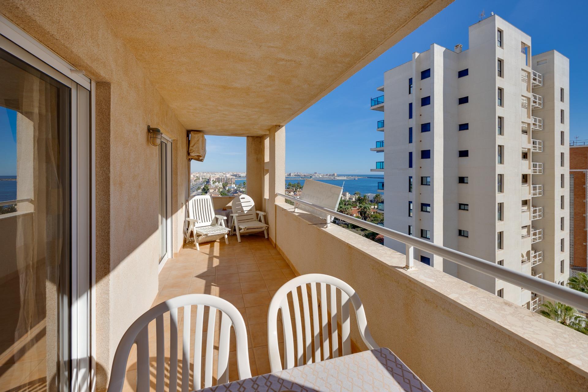 3 Bed, 2 Bath, ApartmentFor Sale, Torrevieja, Alicante