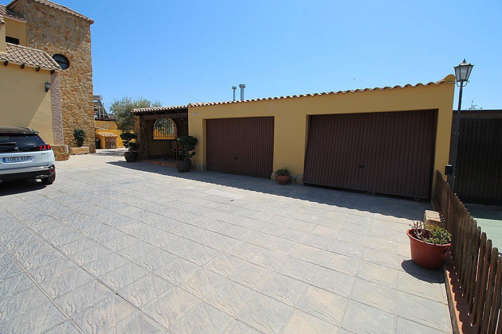 4 Bed, 4 Bath, HouseFor Sale, Bigastro, Alicante