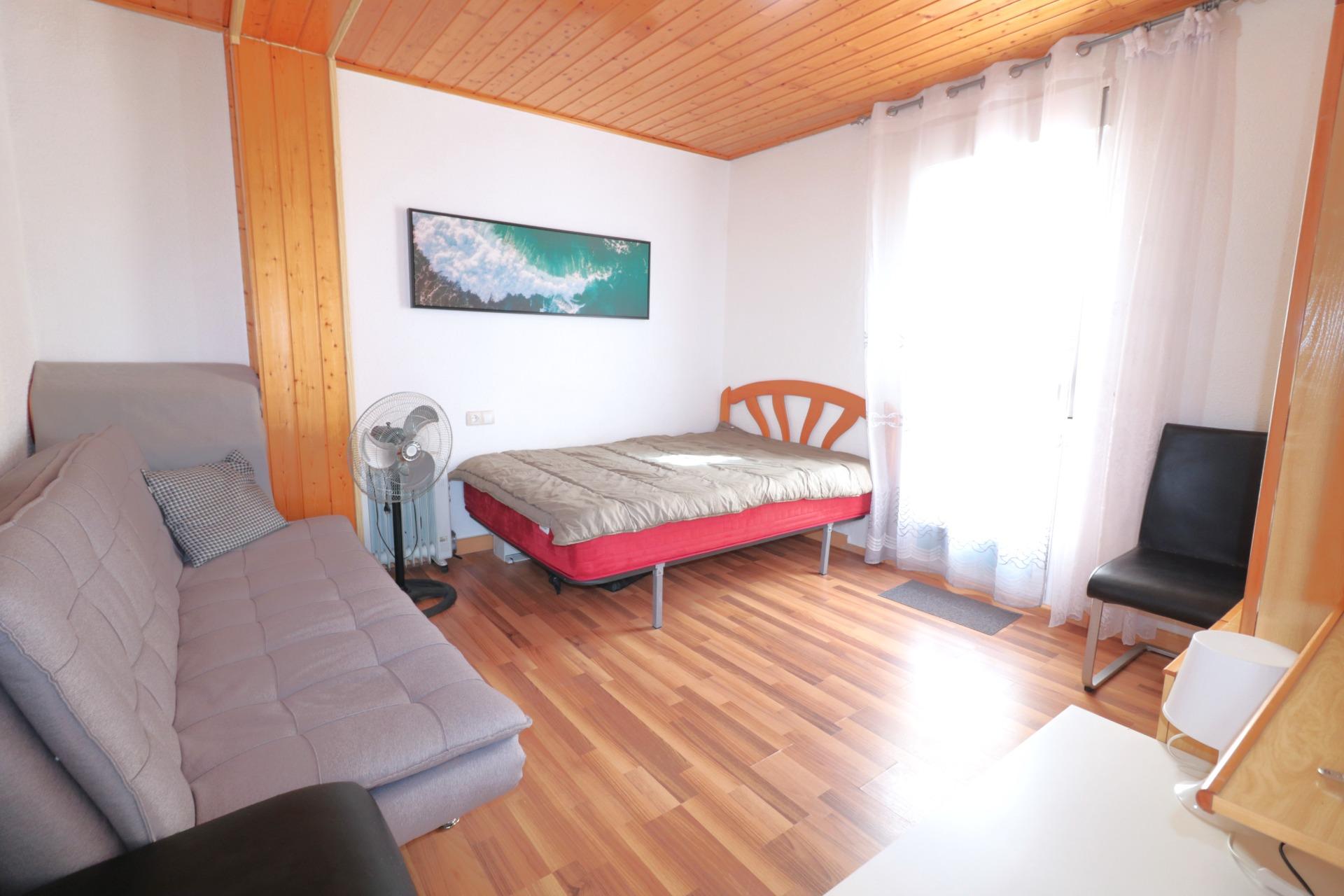3 Bed, 1 Bath, ApartmentFor Sale, Torrevieja, Alicante