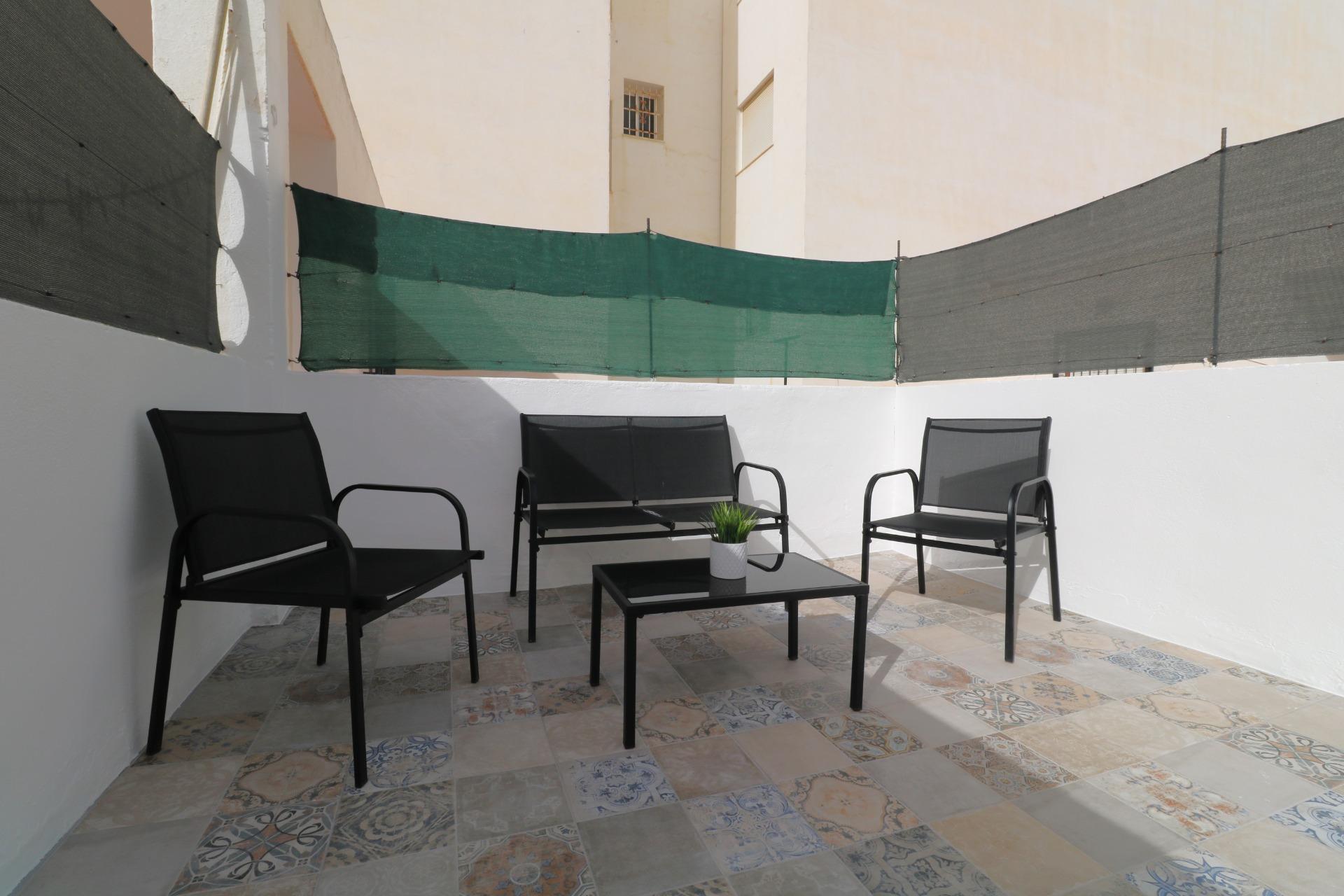 3 Bed, 1 Bath, ApartmentFor Sale, Torrevieja, Alicante