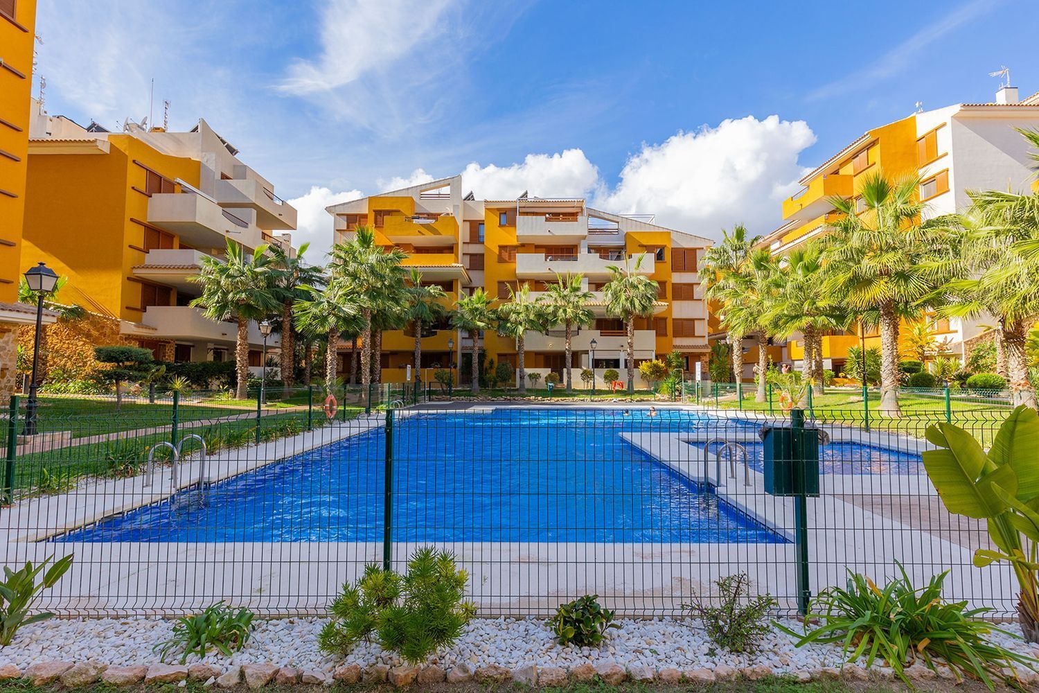2 Bed, 2 Bath, ApartmentFor Sale, Torrevieja, Alicante