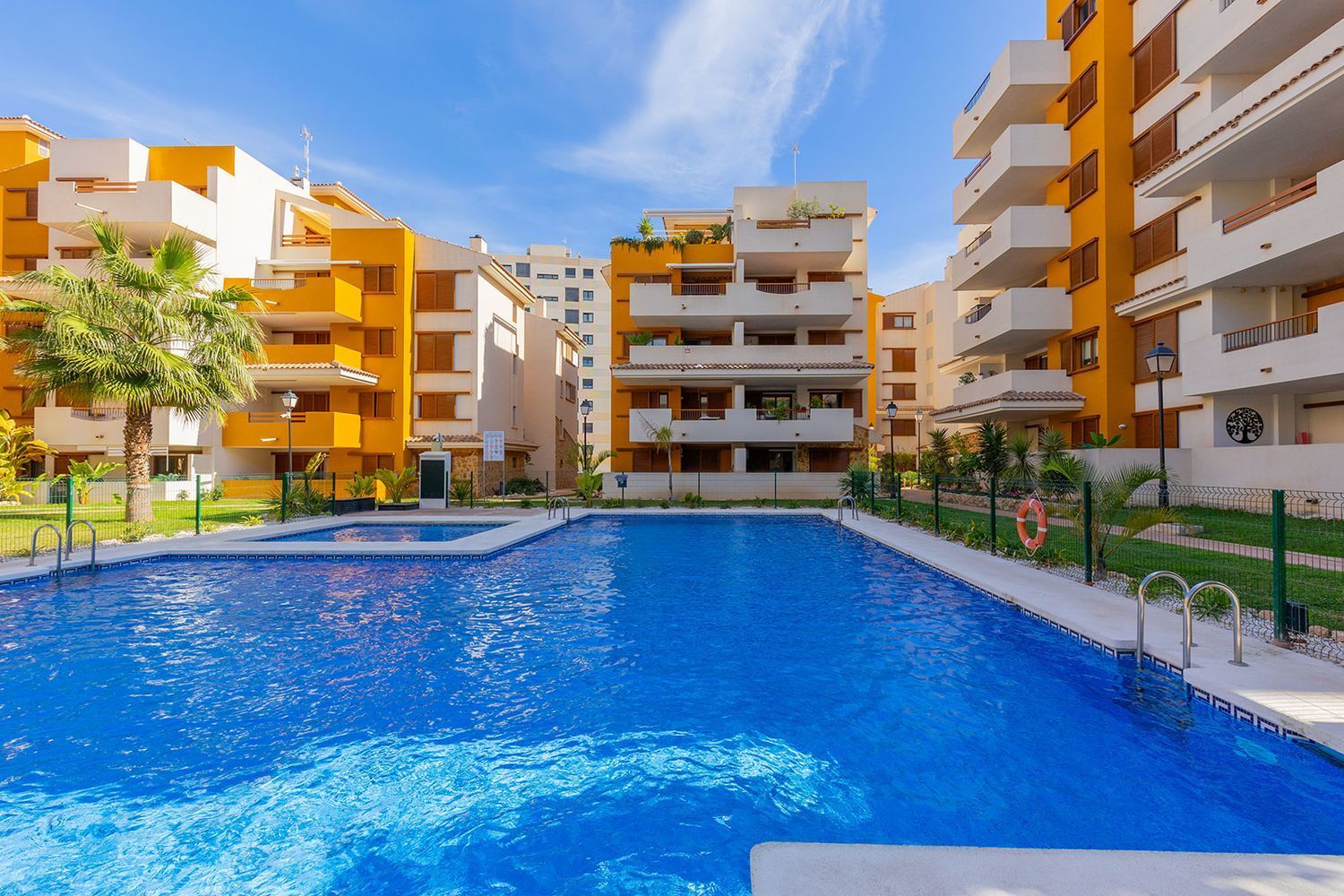 2 Bed, 2 Bath, ApartmentFor Sale, Torrevieja, Alicante