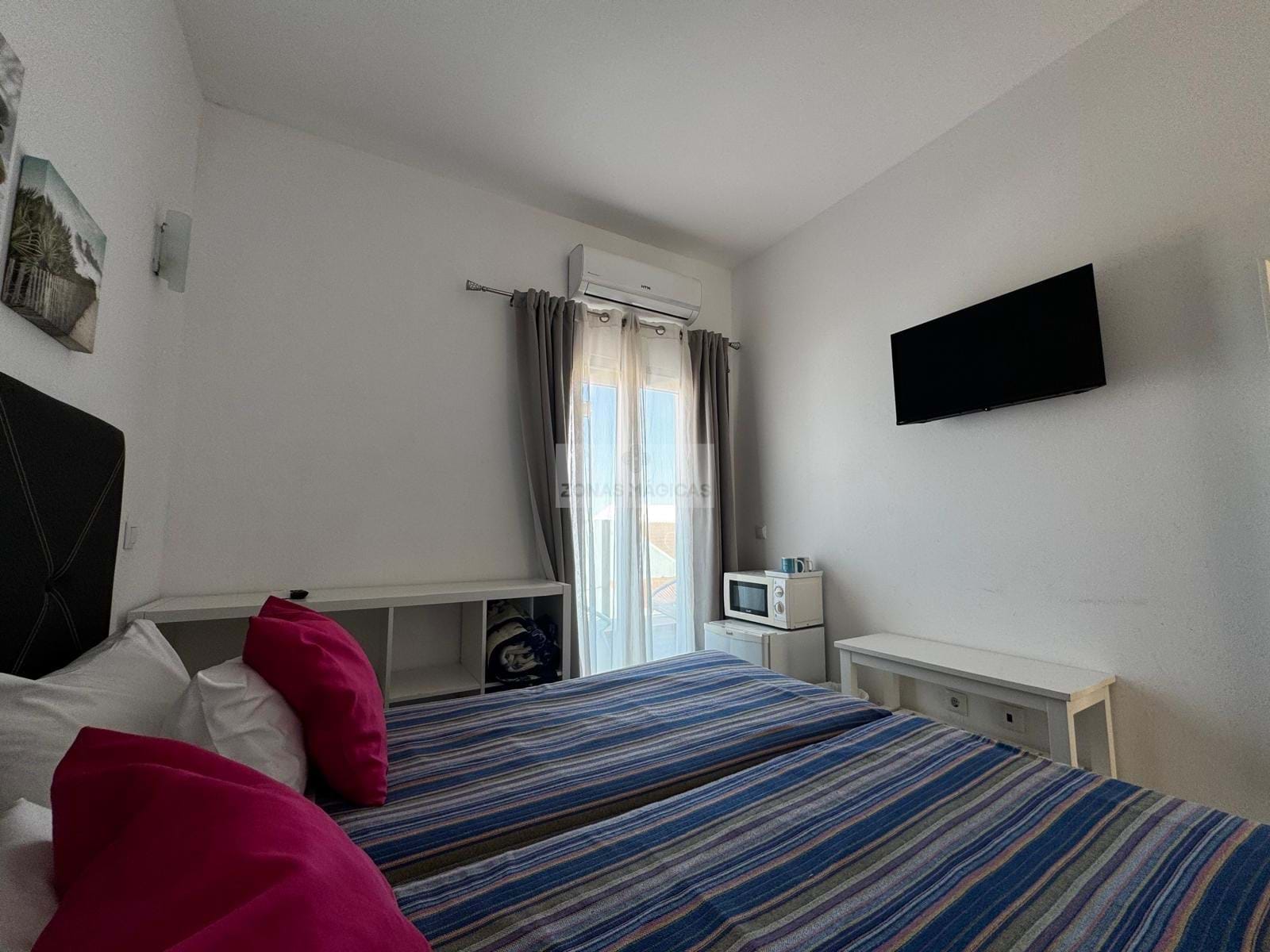 8 Bed, 9 Bath, HouseFor Sale, Vila do Bispo, Faro, 8650-317