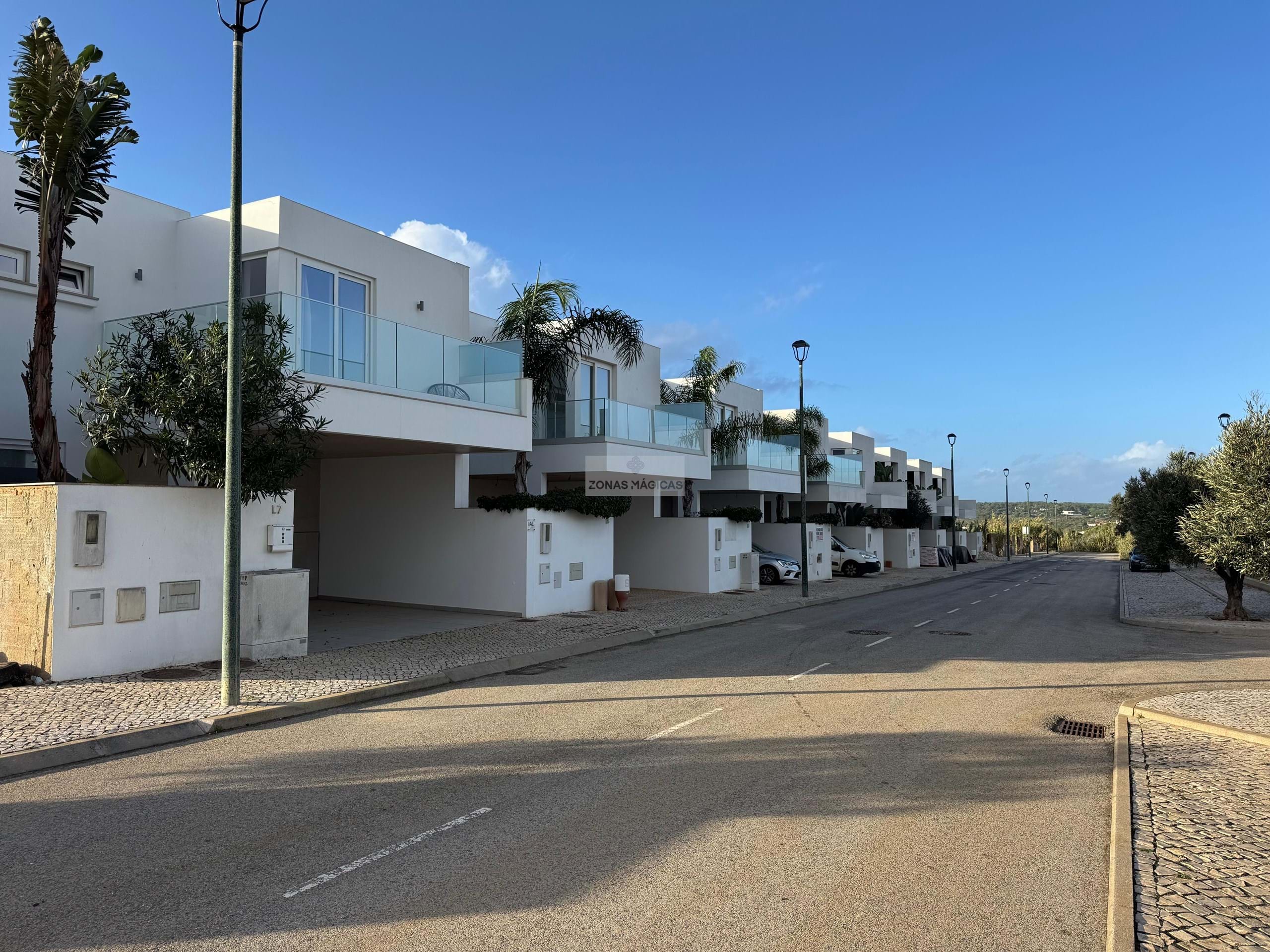 3 Bed, 4 Bath, HouseFor Sale, Vila do Bispo, Faro, 8650-361