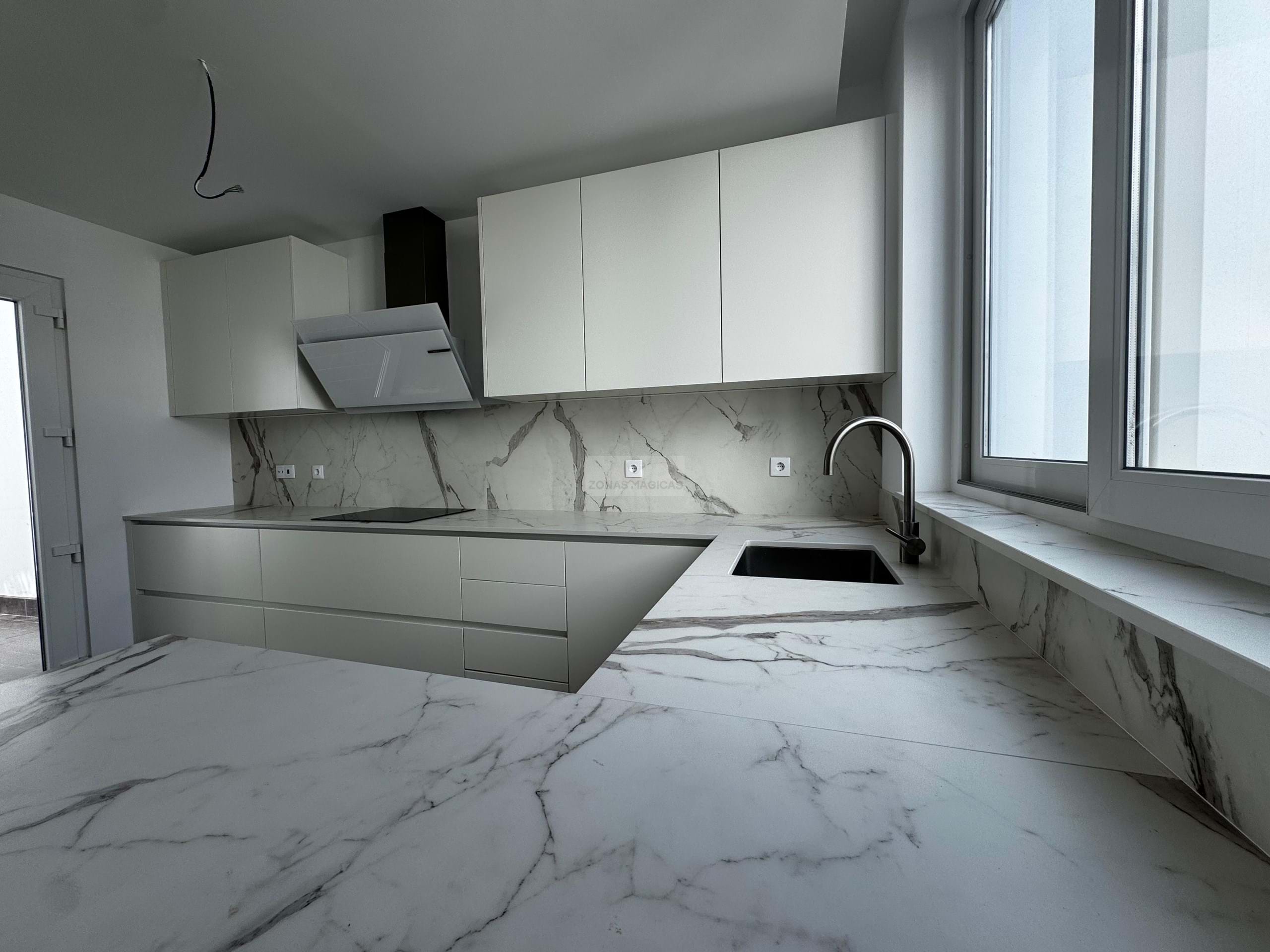 3 Bed, 4 Bath, HouseFor Sale, Vila do Bispo, Faro, 8650-361