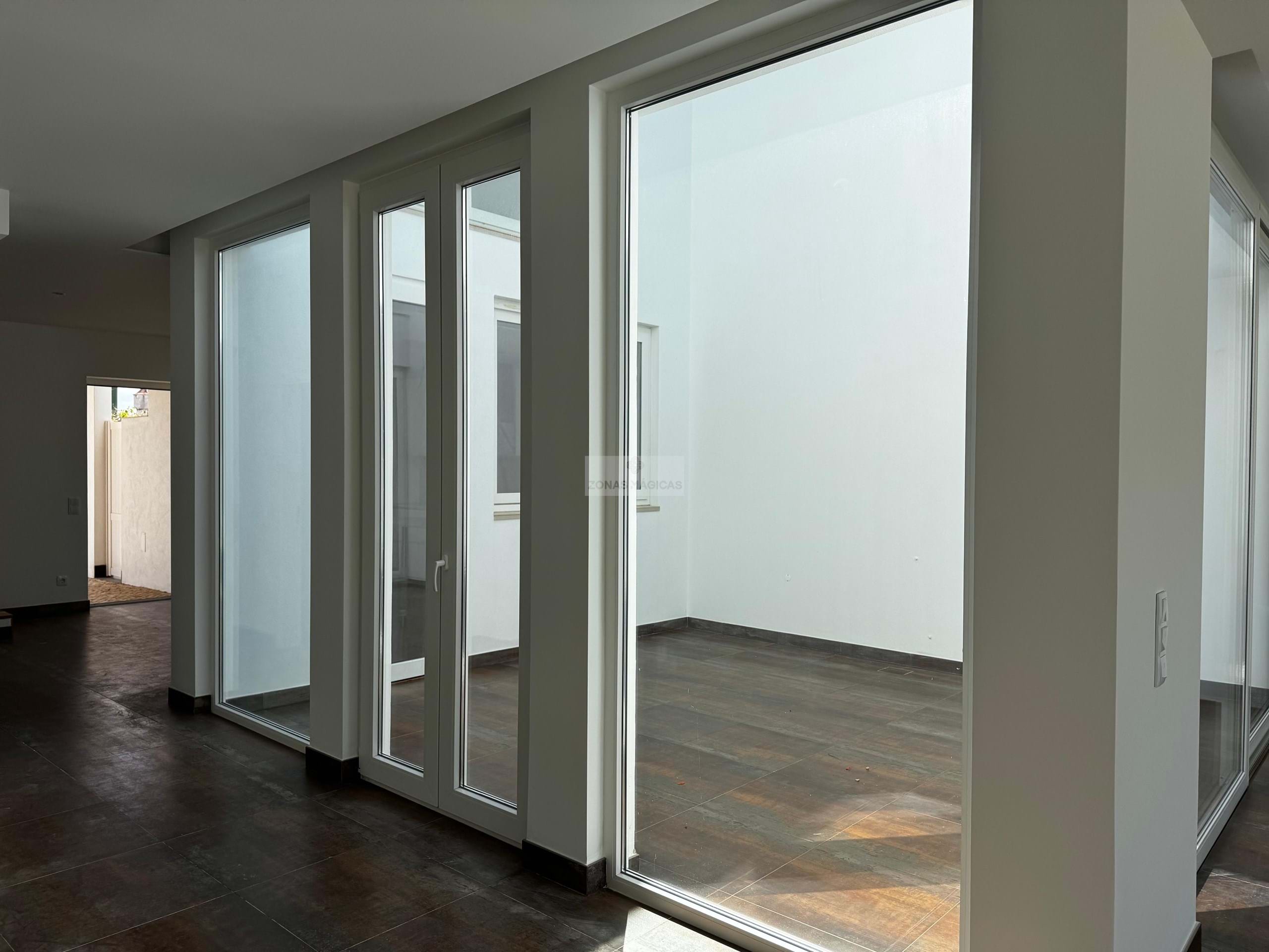 3 Bed, 4 Bath, HouseFor Sale, Vila do Bispo, Faro, 8650-361