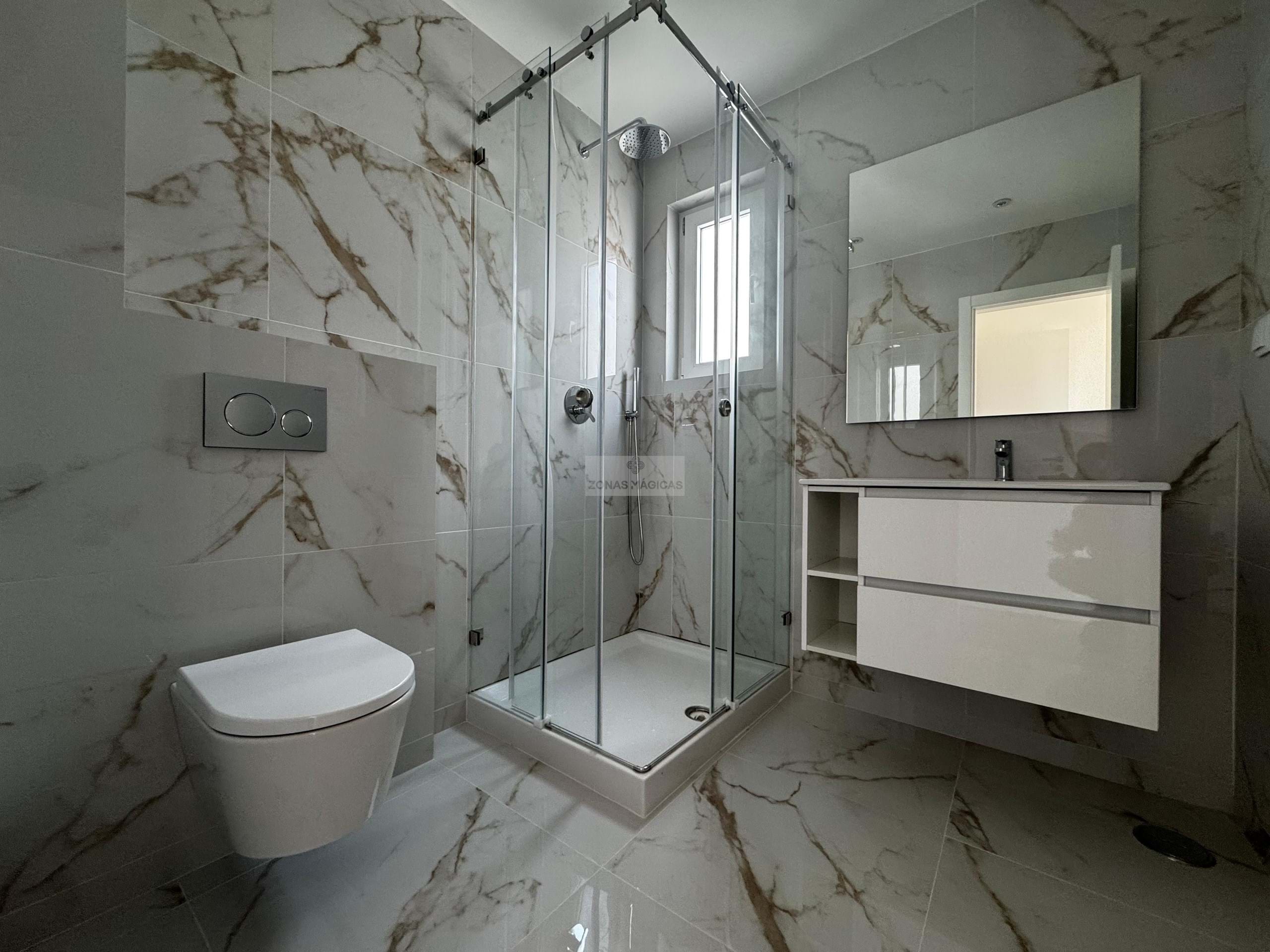 3 Bed, 4 Bath, HouseFor Sale, Vila do Bispo, Faro, 8650-361