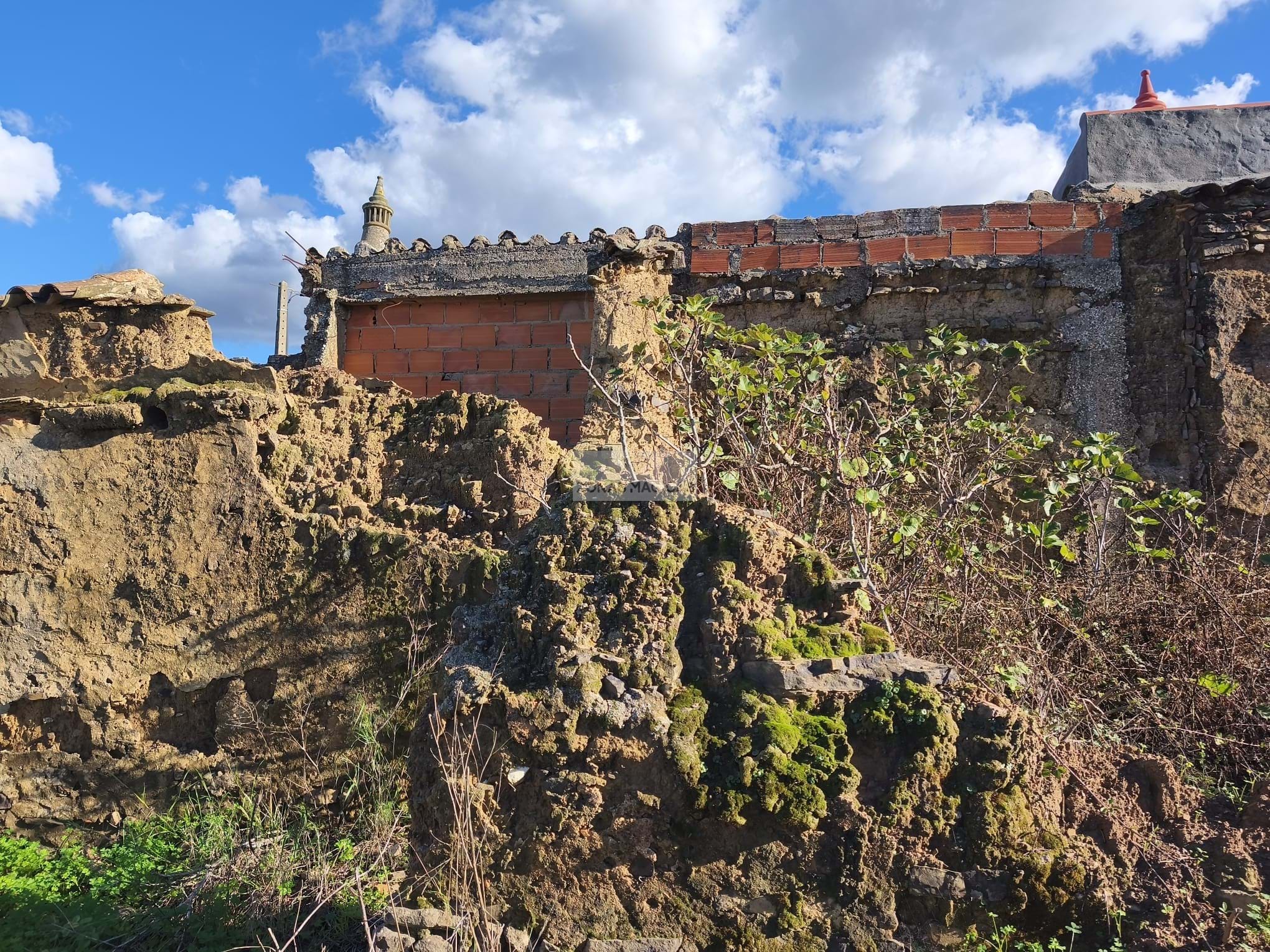 4 Bed, 1 Bath, HouseFor Sale, Lagos, Faro, 8600-069