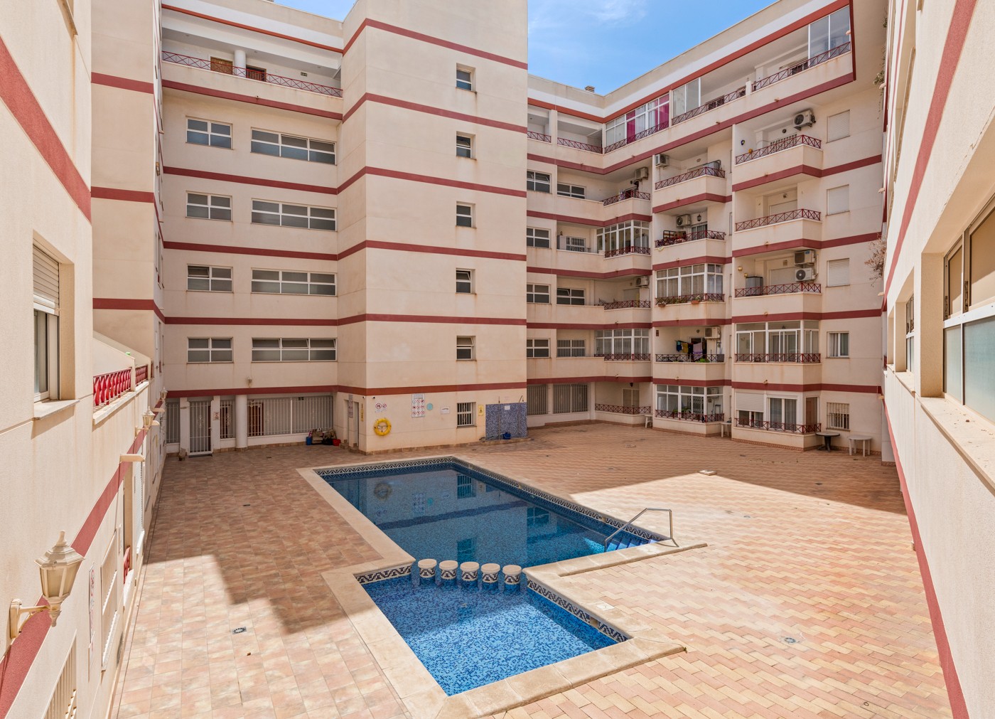 2 Bed, 1 Bath, ApartmentFor Sale, Torrevieja, Alicante