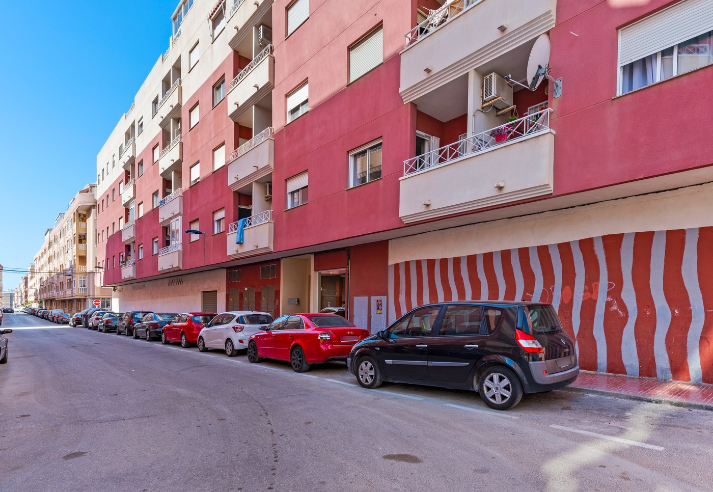2 Bed, 1 Bath, ApartmentFor Sale, Torrevieja, Alicante