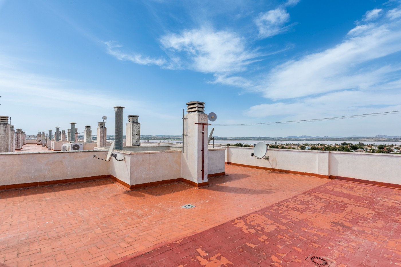 2 Bed, 1 Bath, ApartmentFor Sale, Torrevieja, Alicante