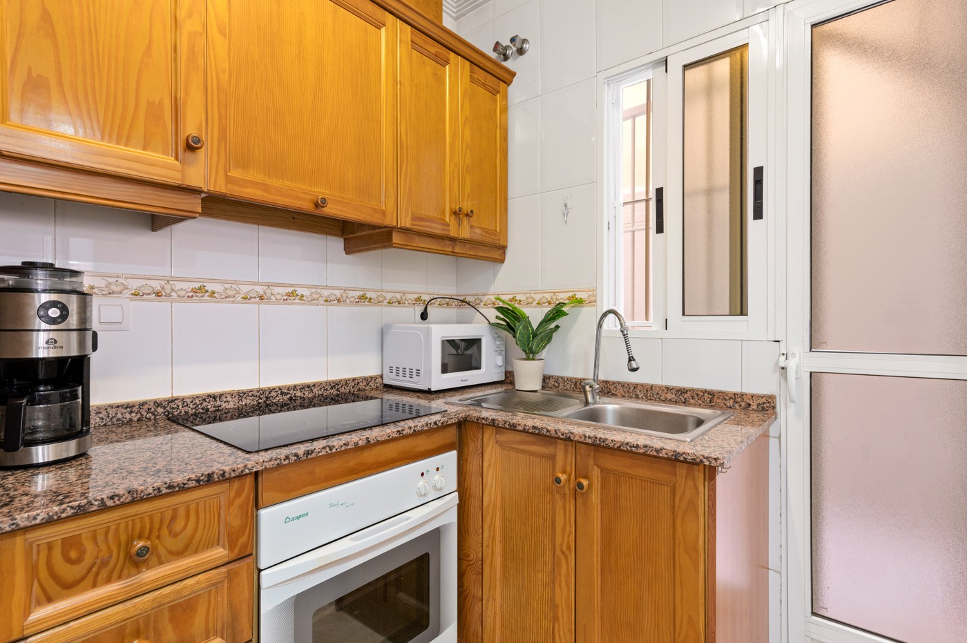 2 Bed, 1 Bath, ApartmentFor Sale, Torrevieja, Alicante