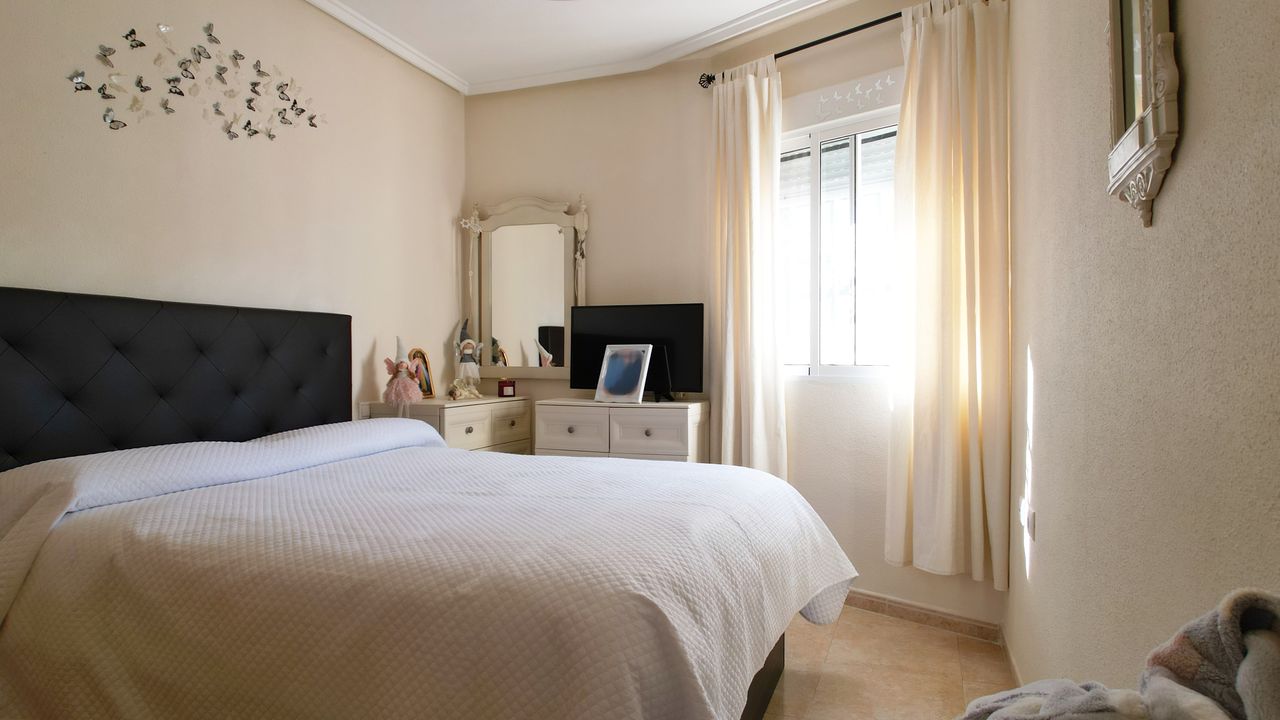 2 Bed, 1 Bath, ApartmentFor Sale, Rojales, Alicante