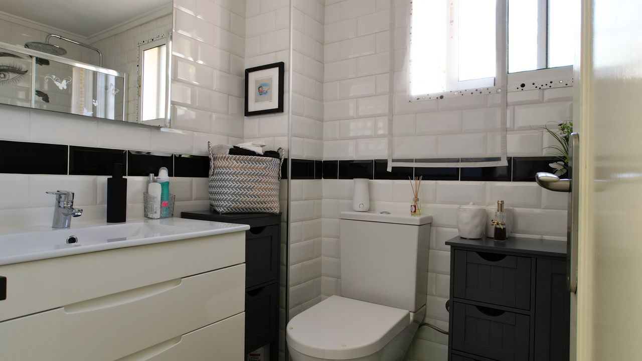 2 Bed, 1 Bath, ApartmentFor Sale, Rojales, Alicante