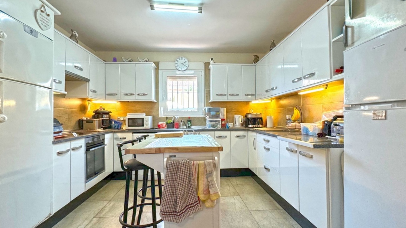 6 Bed, 6 Bath, HouseFor Sale, Torrevieja, Alicante