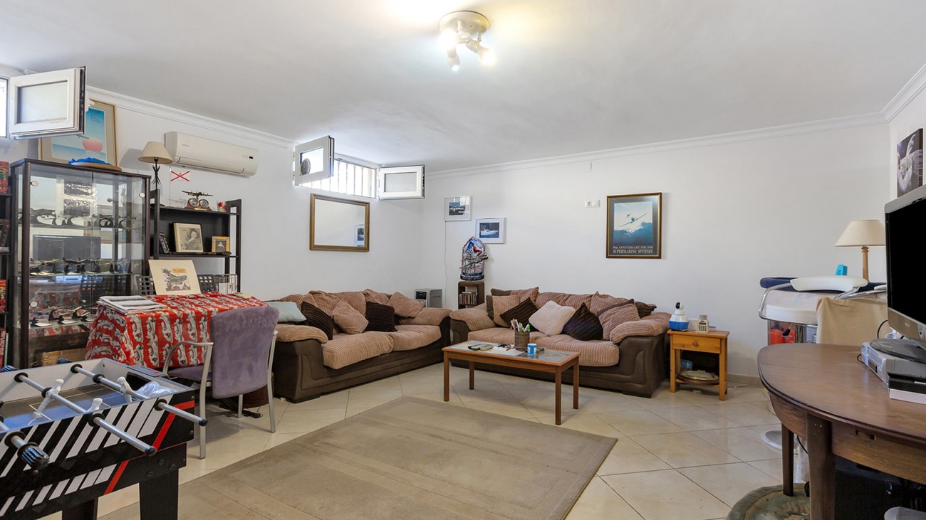 6 Bed, 6 Bath, HouseFor Sale, Torrevieja, Alicante