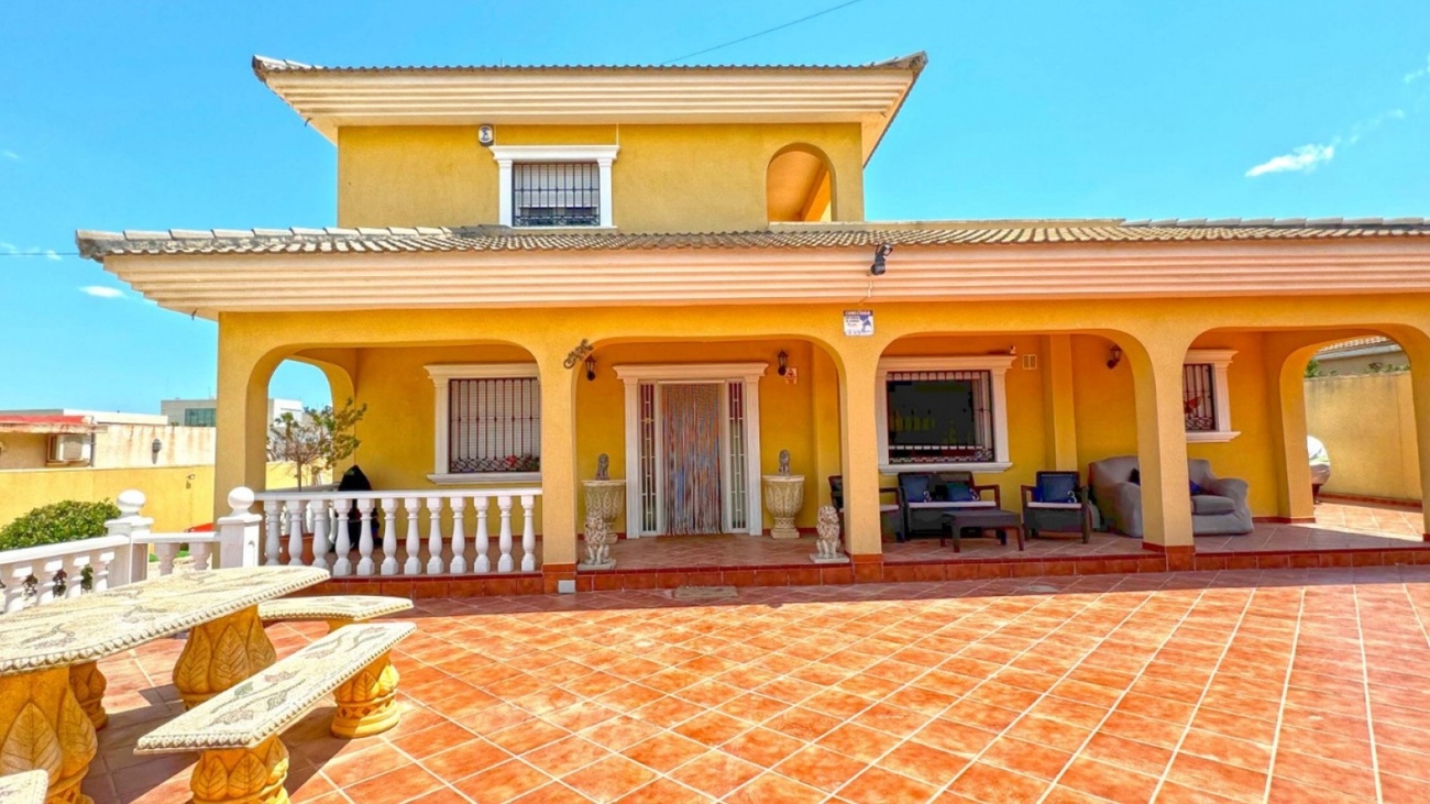 6 Bed, 6 Bath, HouseFor Sale, Torrevieja, Alicante